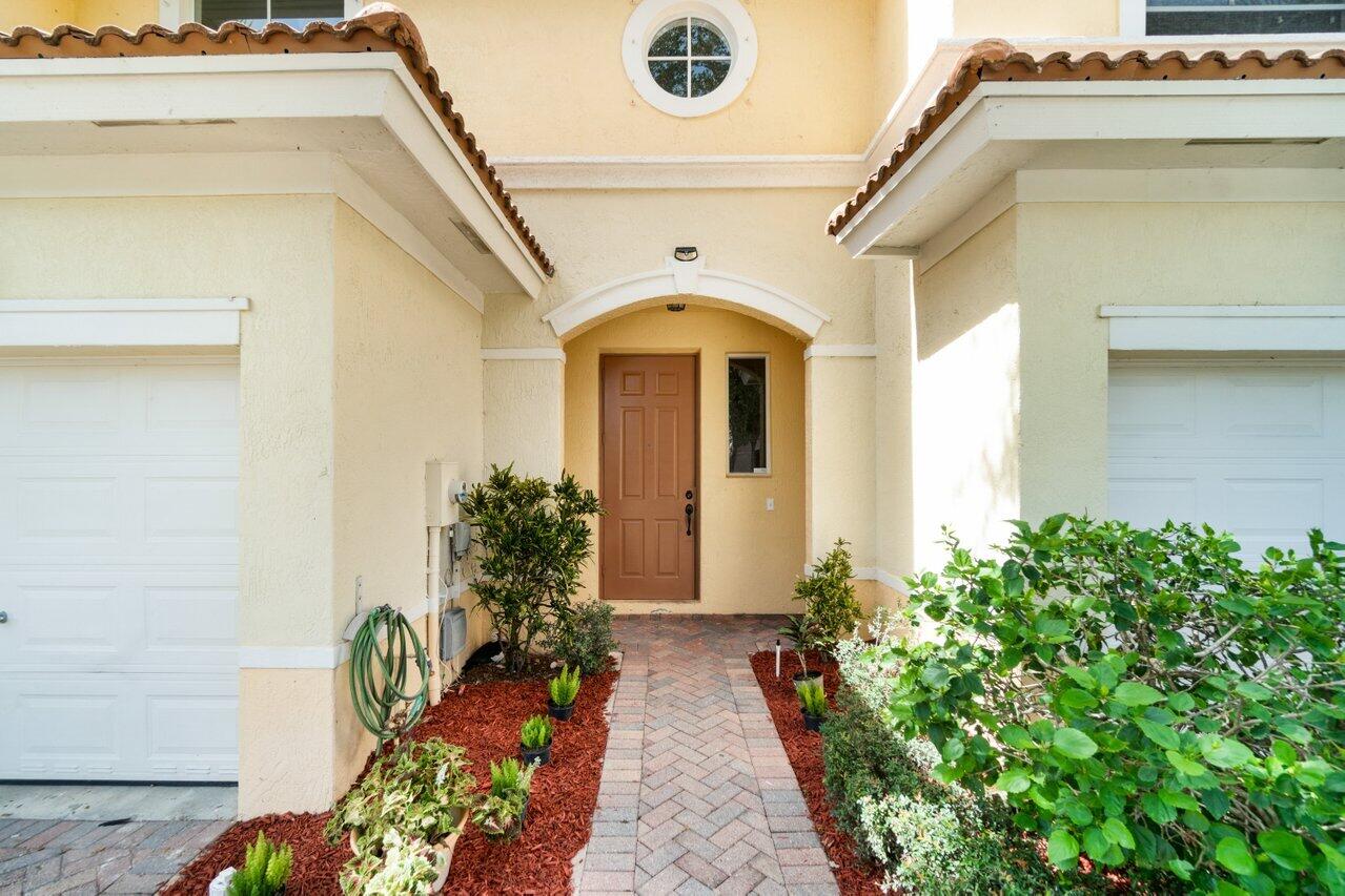 Seminole Palms 2 - Residential Lease