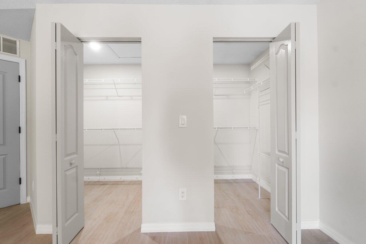 Seminole Palms 2 - Residential Lease