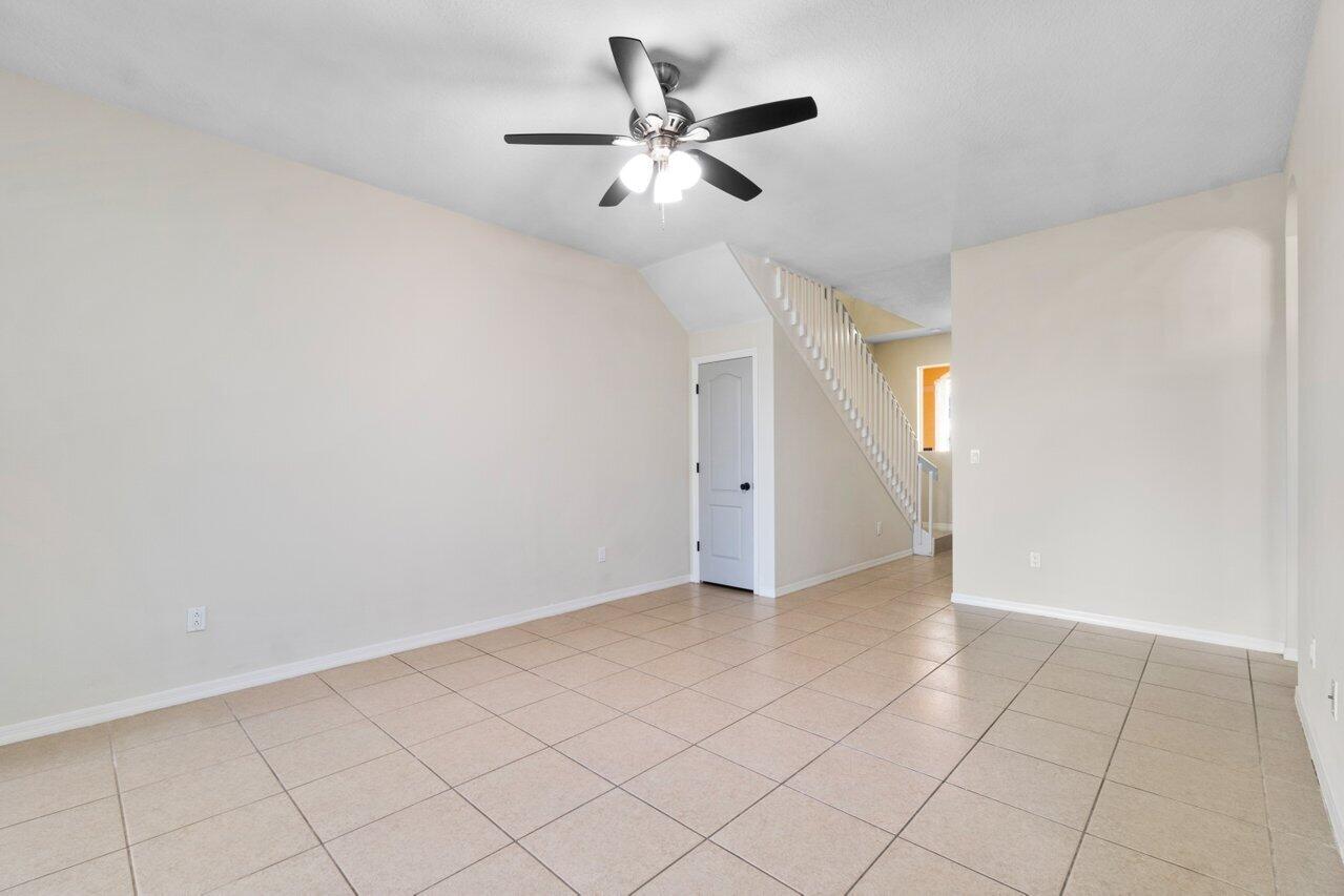 Seminole Palms 2 - Residential Lease