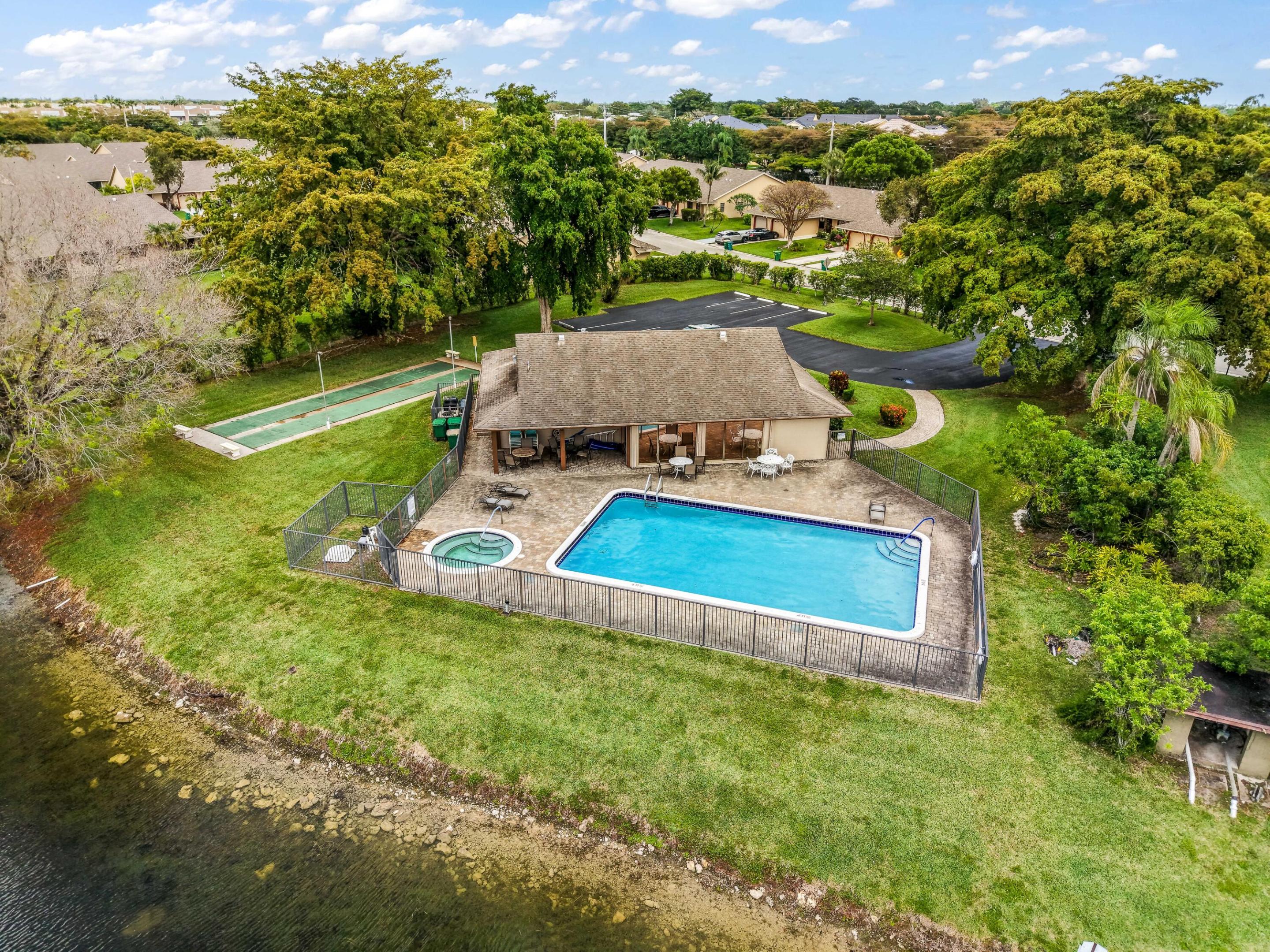 9663 NW 76th Street