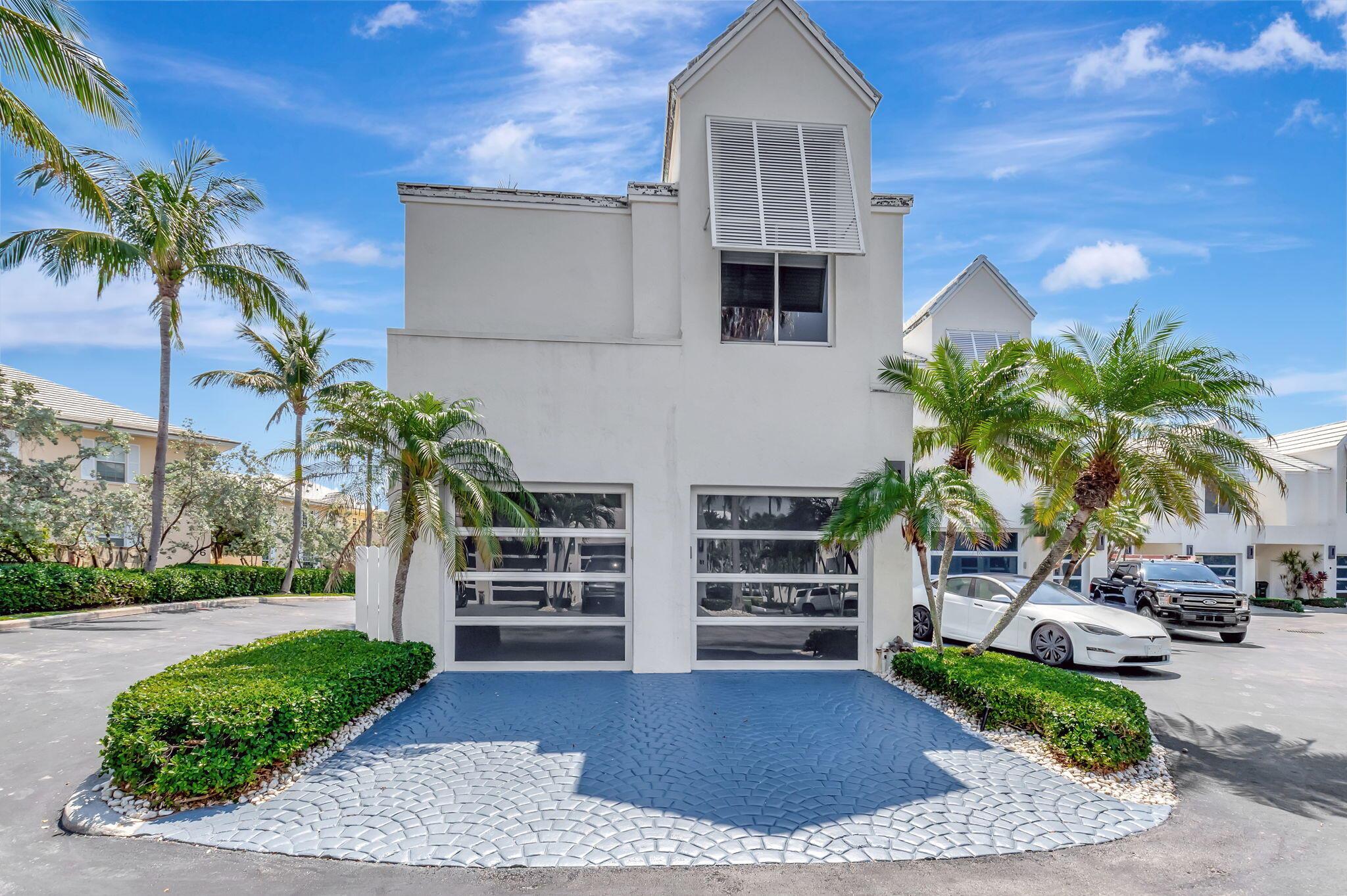 2115 S Ocean Boulevard 14