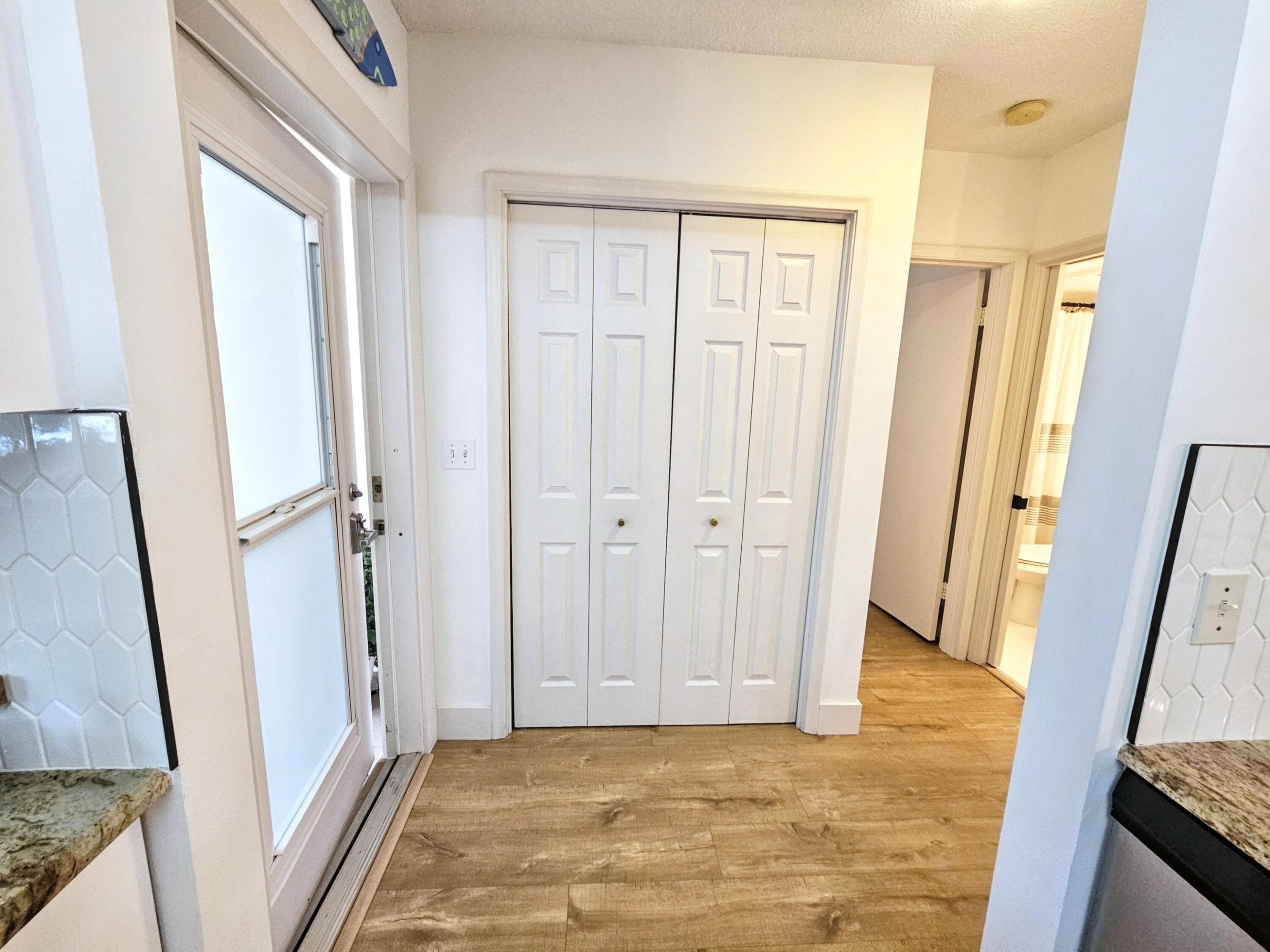 WELLINGTON ARMS CONDOS - Residential