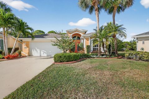 645 NW Venetto Court Port St Lucie FL 34986