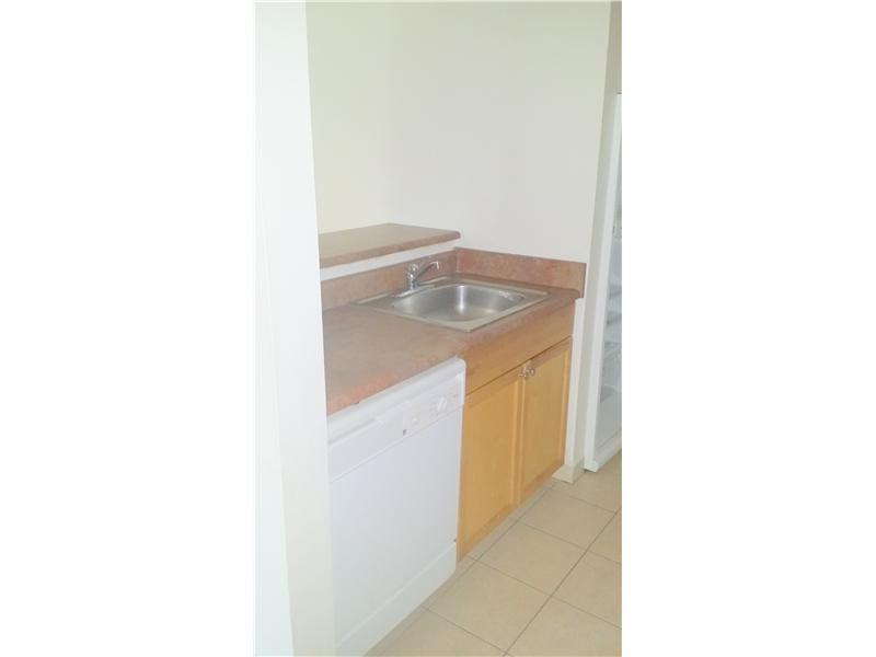 MEADOWS ON THE GREEN - Residential Lease