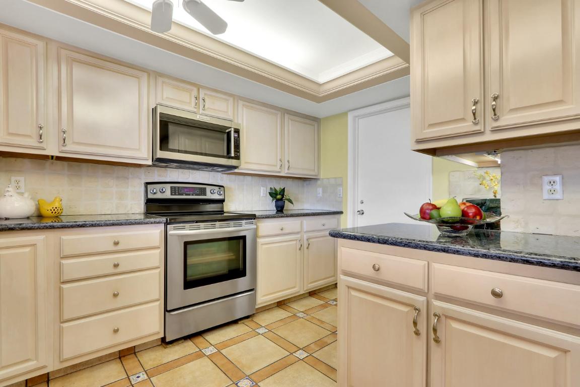 FRENCH ROYALE VILLAS - Residential