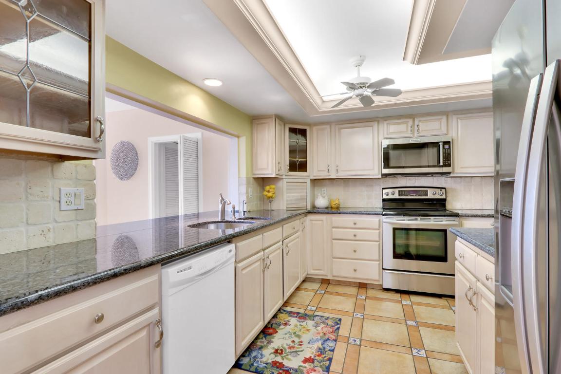 FRENCH ROYALE VILLAS - Residential