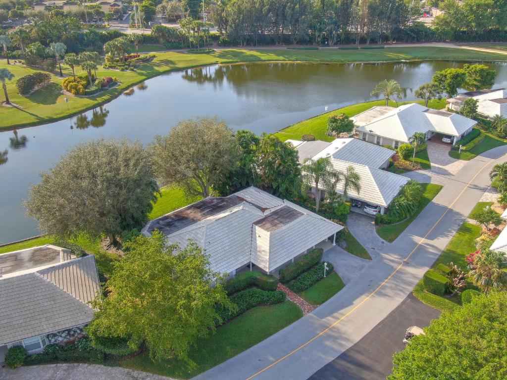 FRENCH ROYALE VILLAS - Residential