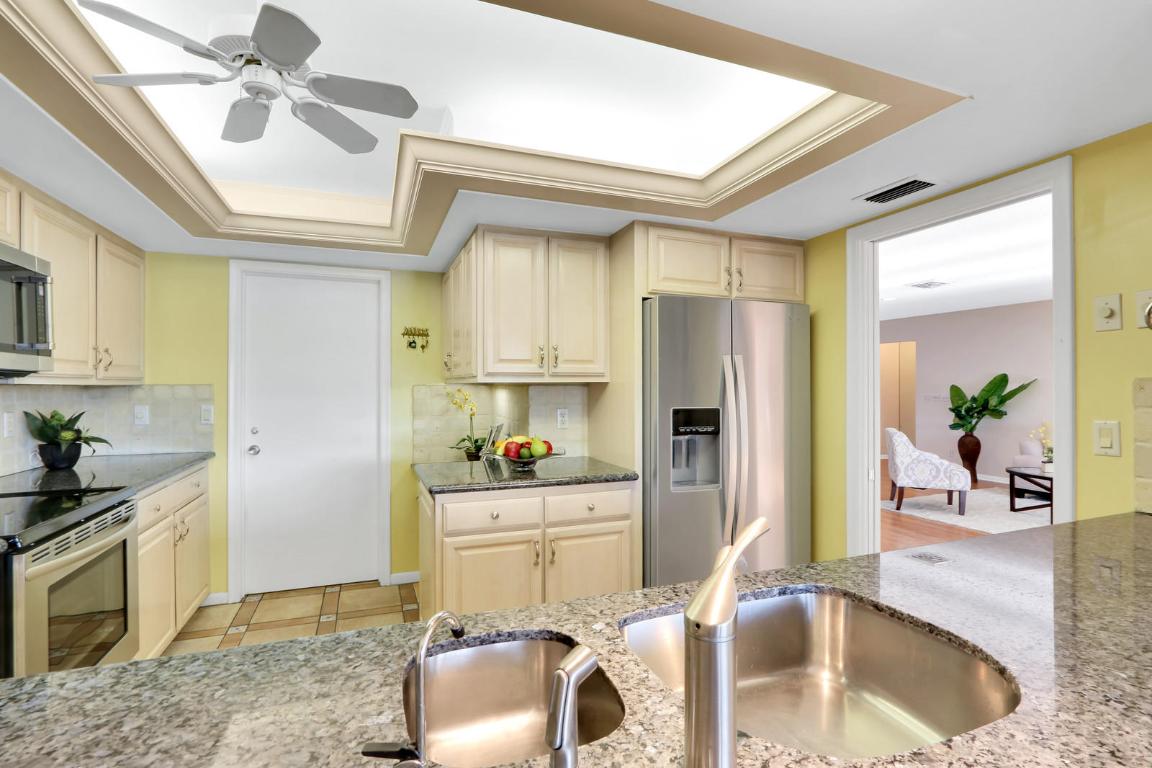 FRENCH ROYALE VILLAS - Residential