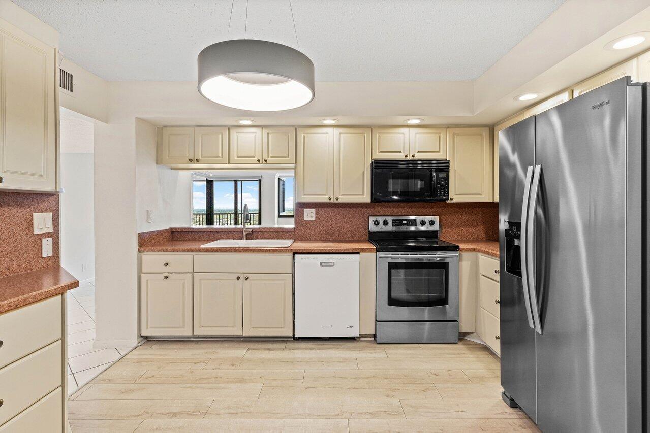 CORONADO AT HIGHLAND BEACH CONDO - Residential