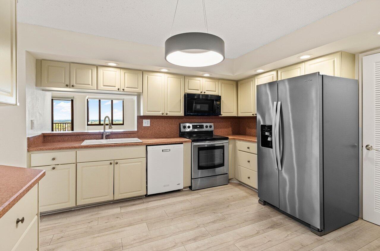 CORONADO AT HIGHLAND BEACH CONDO - Residential