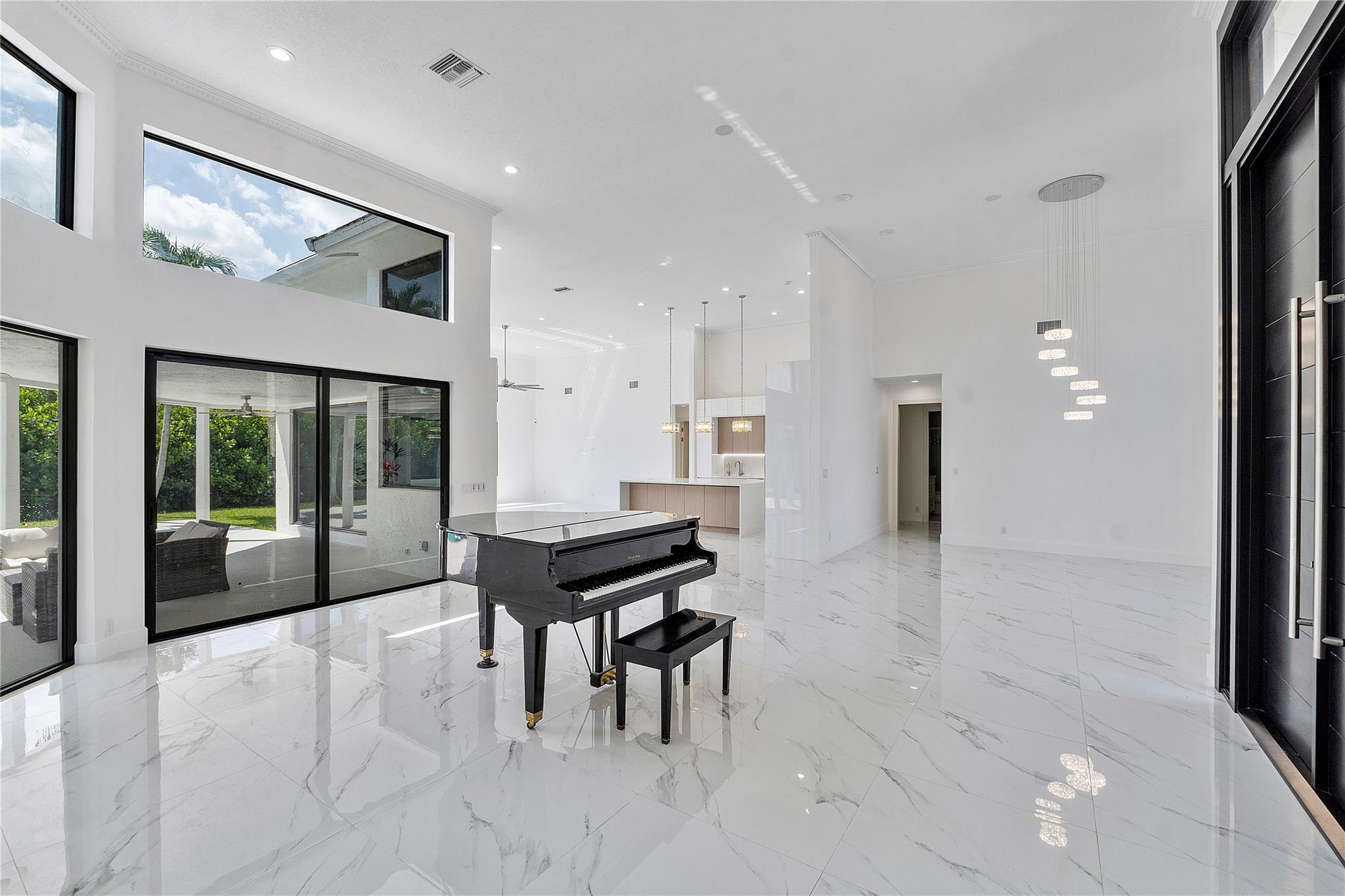 Sector 6 141-21 B - Residential Lease