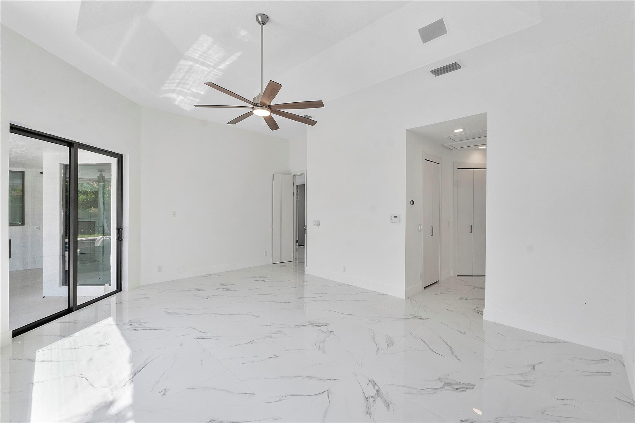 Sector 6 141-21 B - Residential Lease