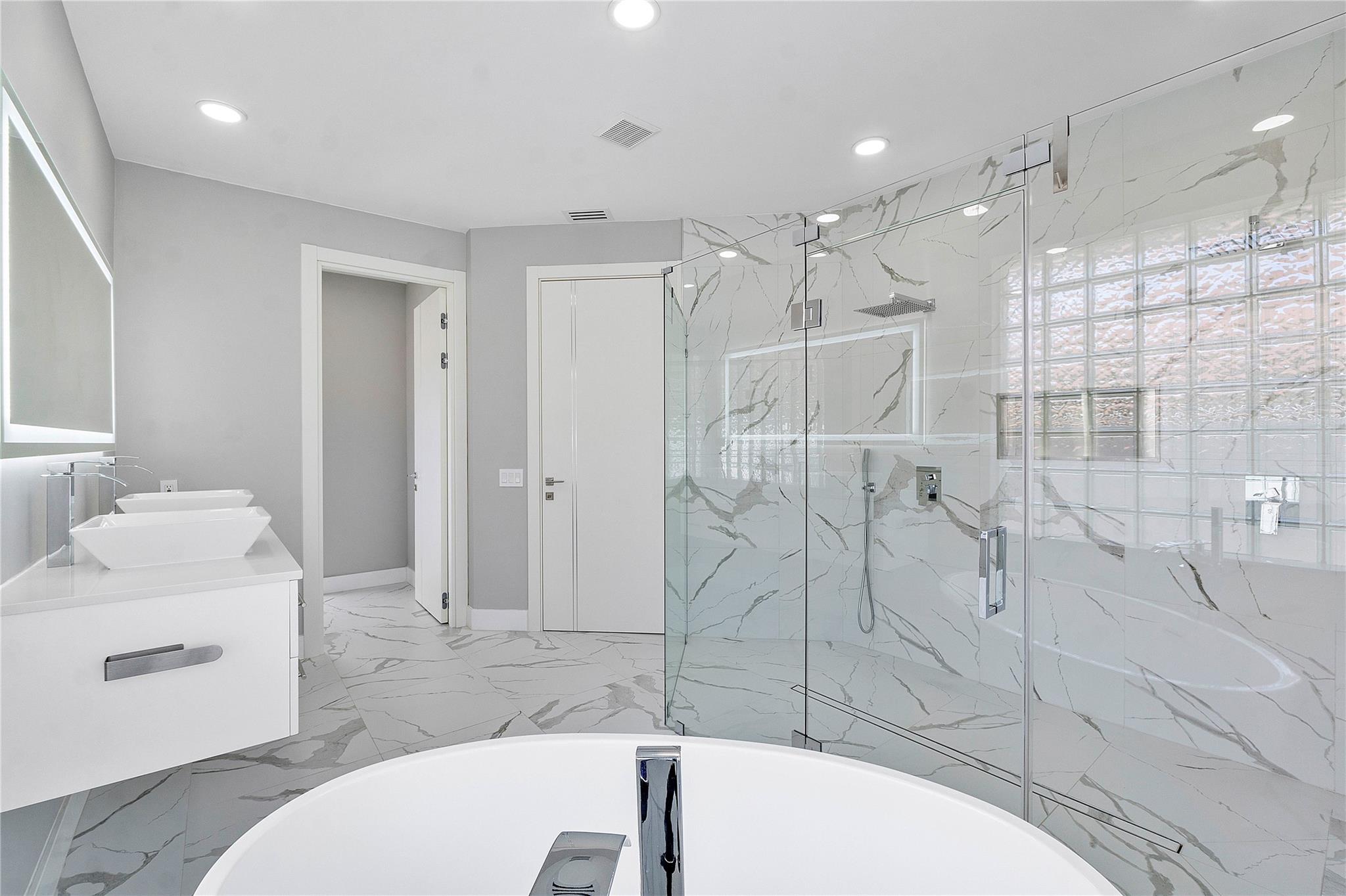 Sector 6 141-21 B - Residential Lease