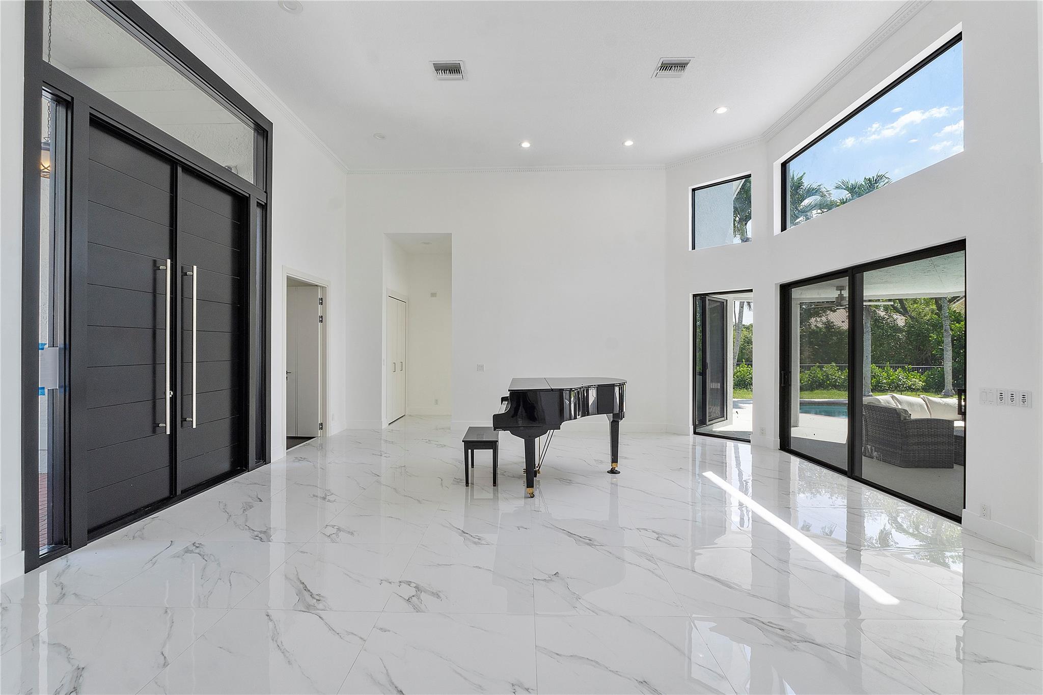 Sector 6 141-21 B - Residential Lease