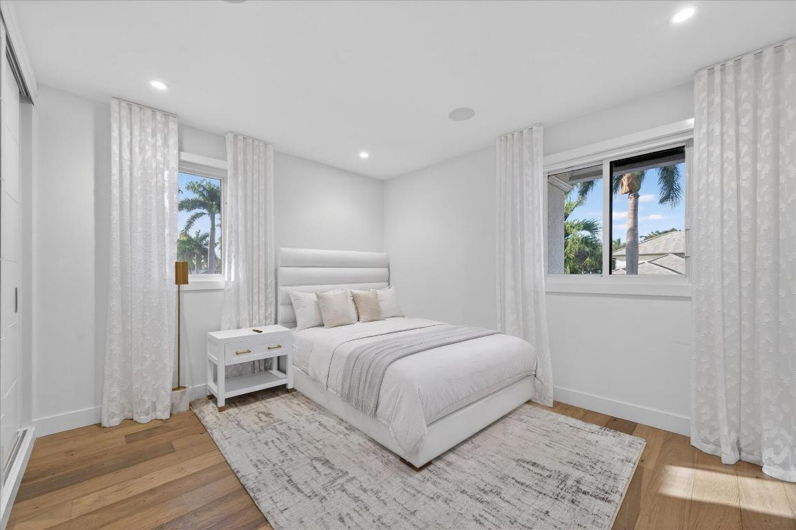 DEVON PLACE AT WOODFIELD COUNTRY CLUB - Residential