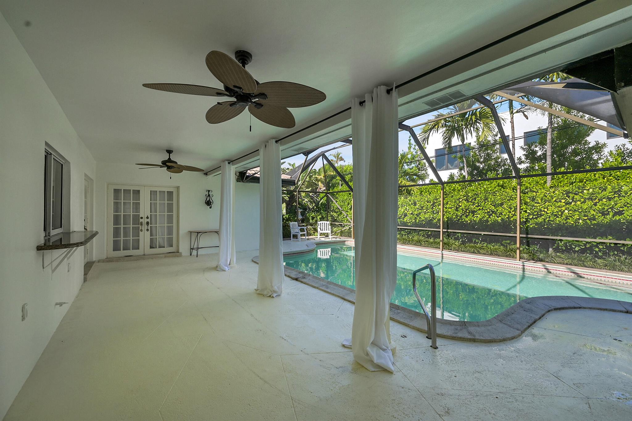 SPANISH RIVER LAND CO SUB - Residential Lease