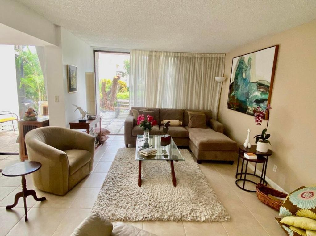 Photo of 1002 Bridgewood Place, Boca Raton, FL 33434 (MLS # R11105938)