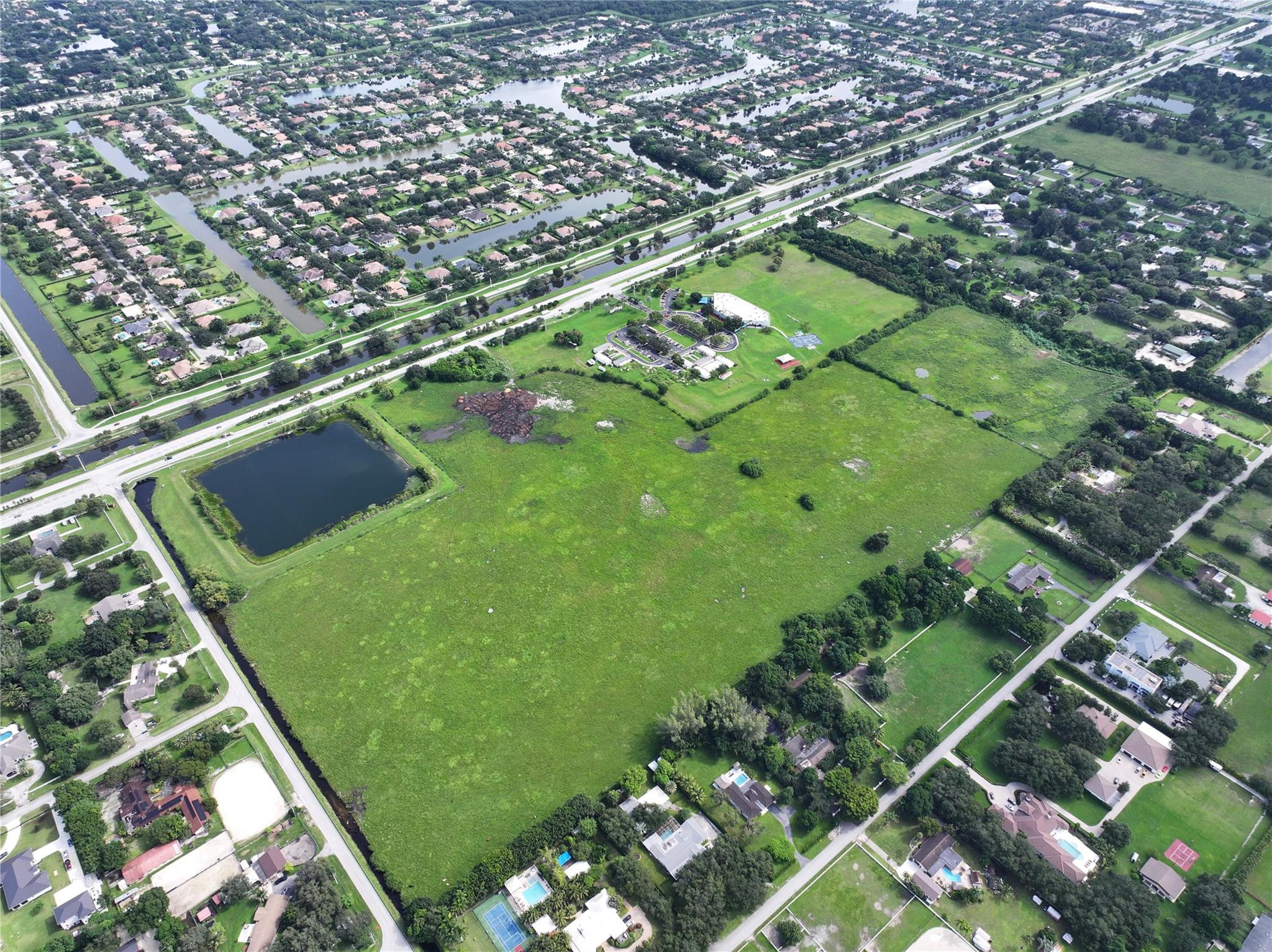 SUNSHINE RANCHES - Land