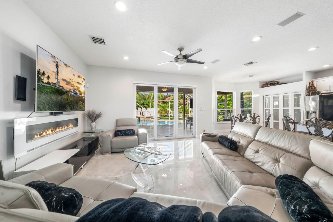 Coral Creek Rep 5 - Residential