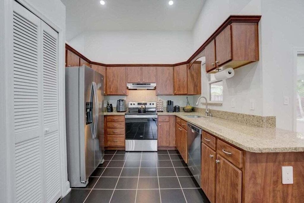 Photo of 6178 Garrett Street, Jupiter, FL 33458 (MLS # R10989607)