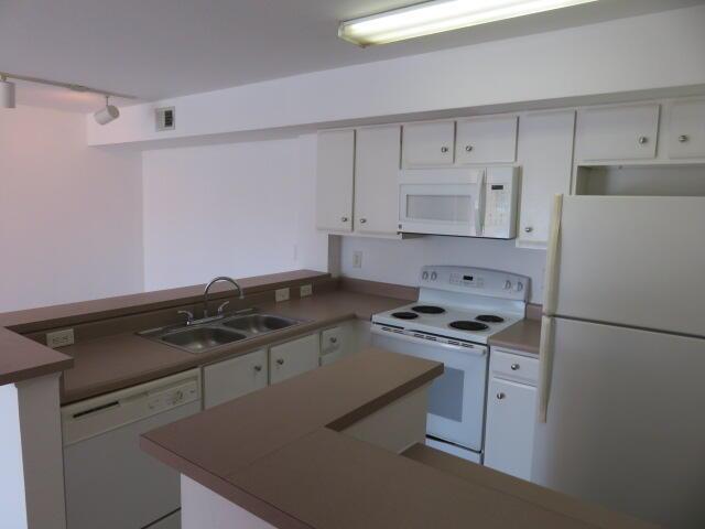 THE CLUB AT ST LUCIE WEST - Residential Lease