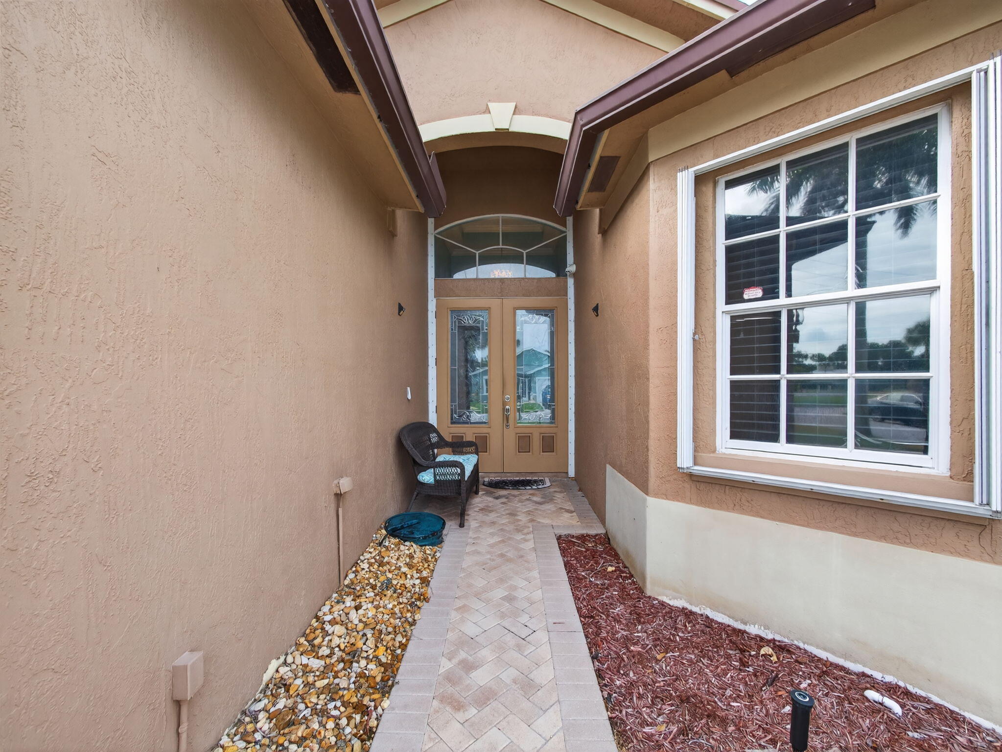 8946 SW Fishermans Wharf Drive