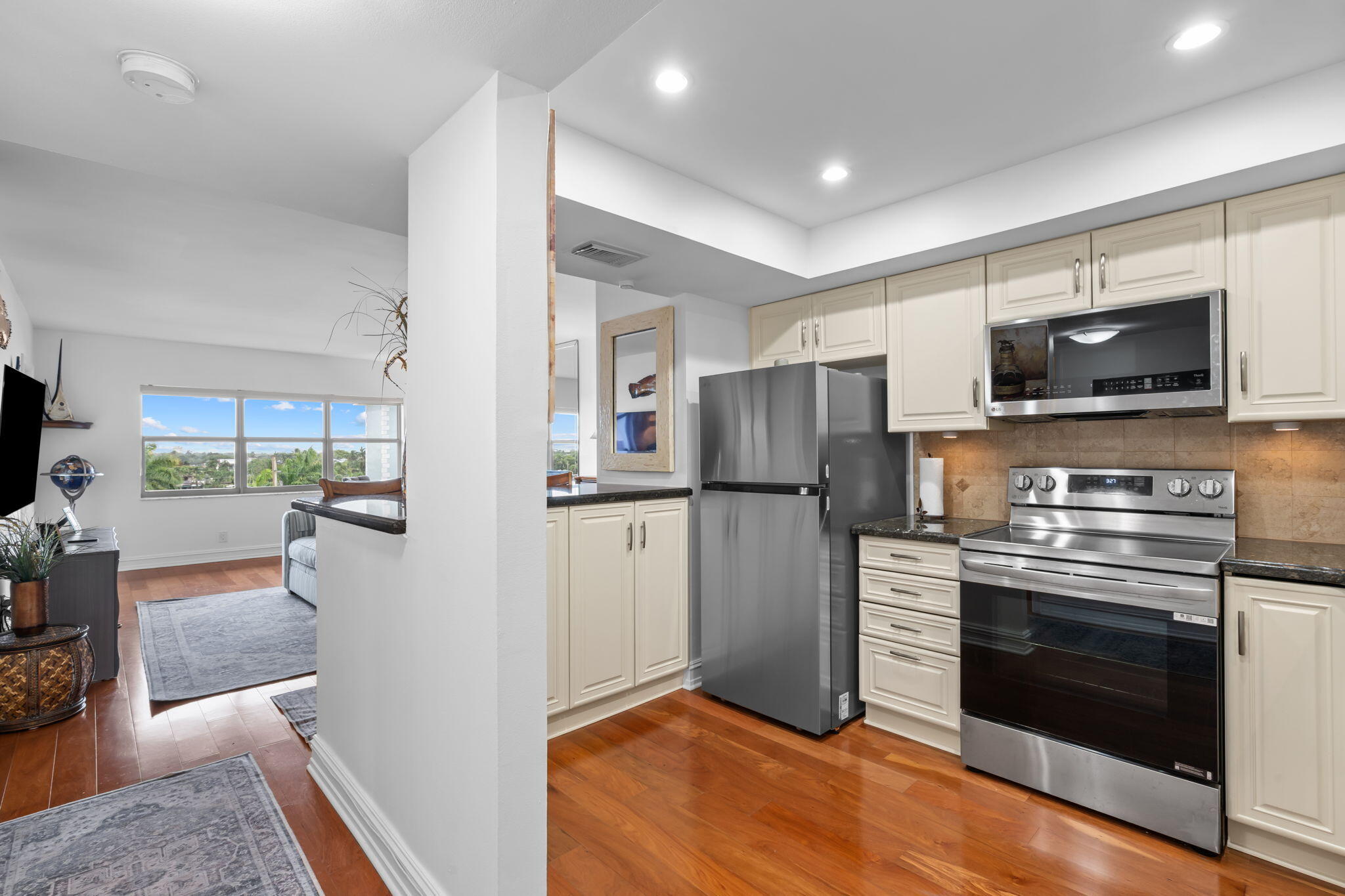 1839 Middle River Drive 501