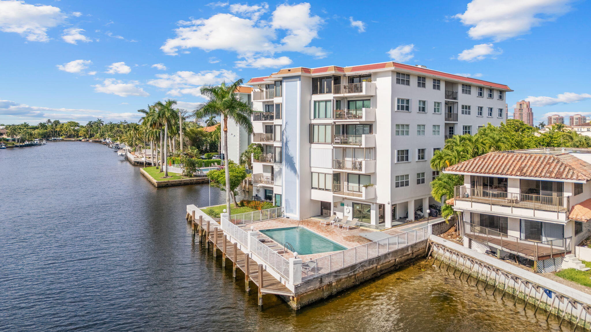 1839 Middle River Drive 501