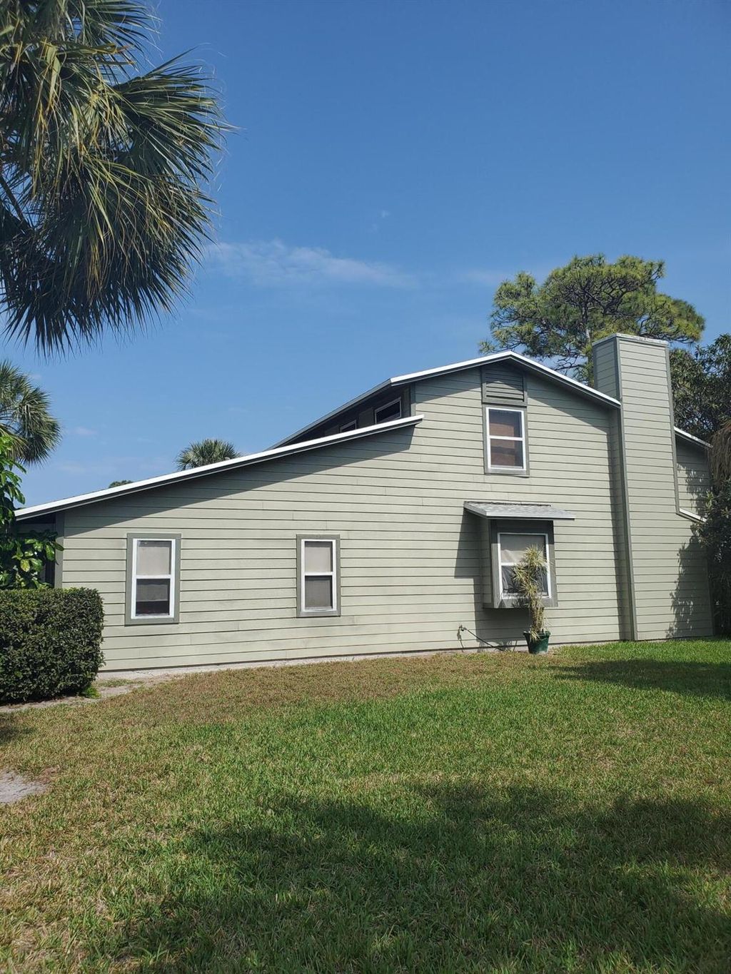 Photo of 671 NE Dahoon Terrace, Jensen Beach, FL 34957 (MLS # R10871988)