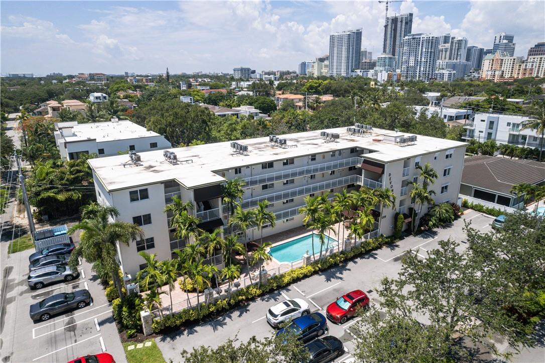 DEVONSHIRE CONDO - Residential