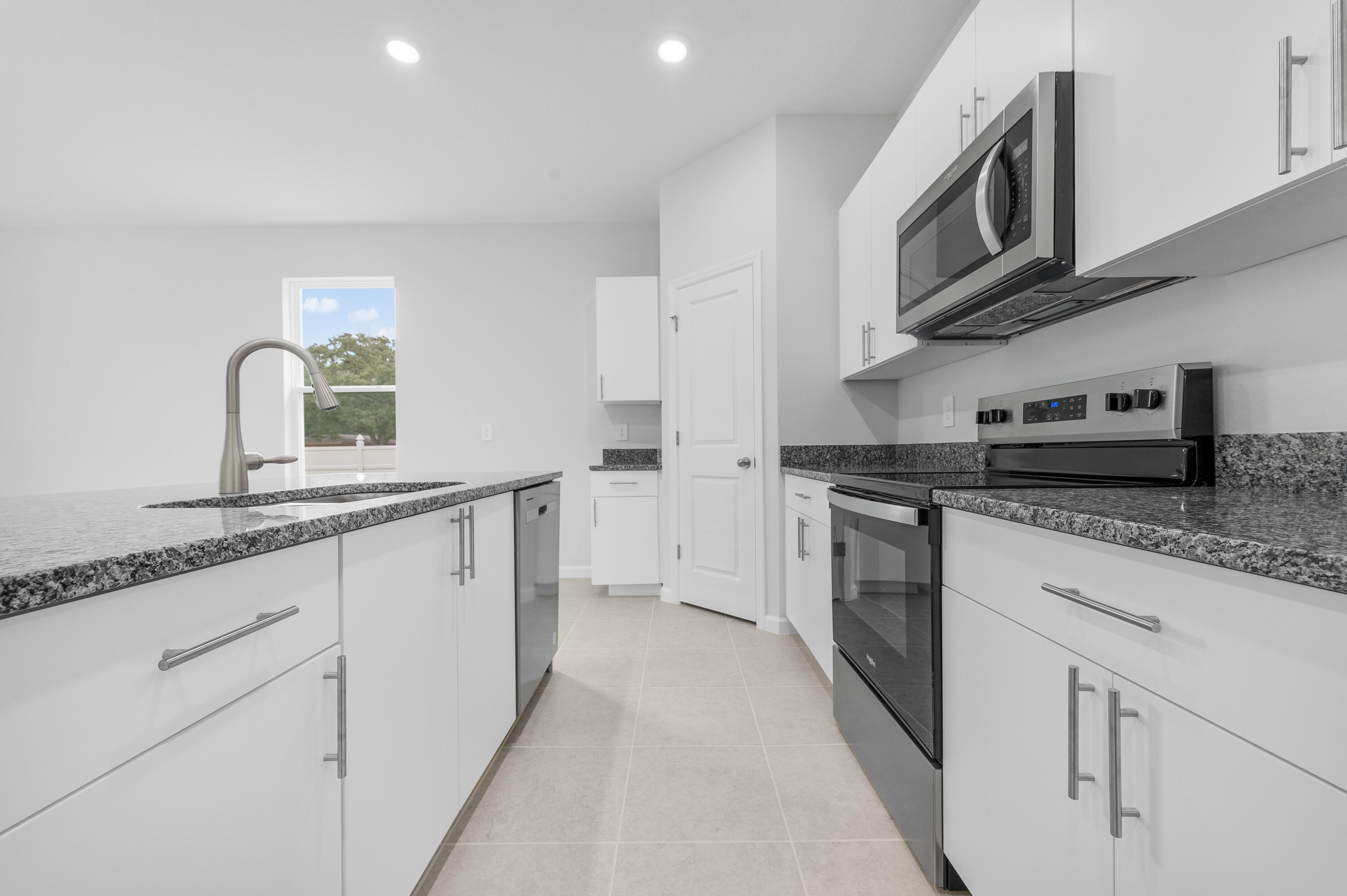 Magnolia Square - Residential