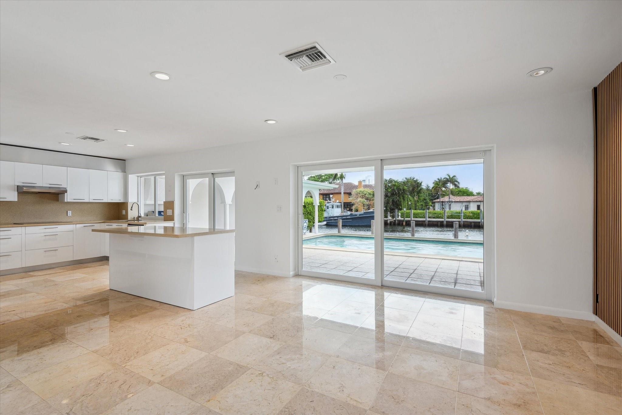 40 Isla Bahia Dr