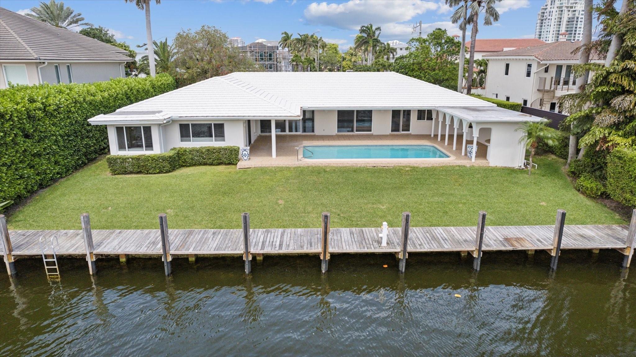 40 Isla Bahia Dr