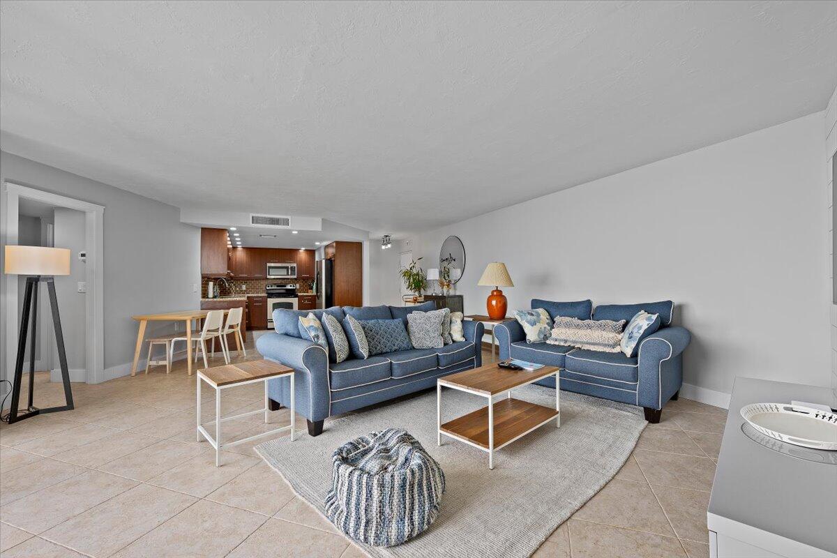 2800 N Ocean Drive A-18c
