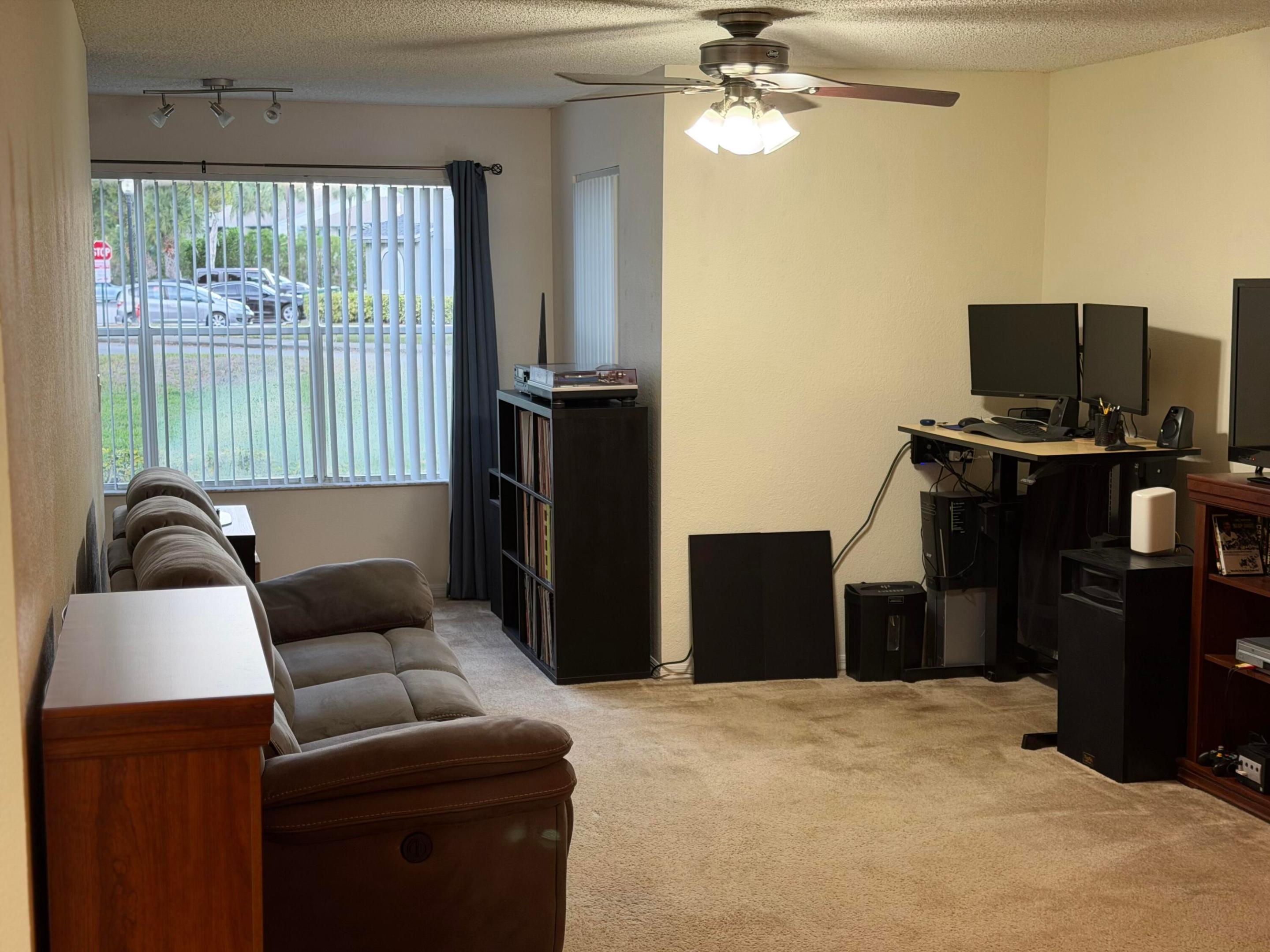 PONTE VERDE AT PALM BEACH LAKES CONDO - Residential Lease