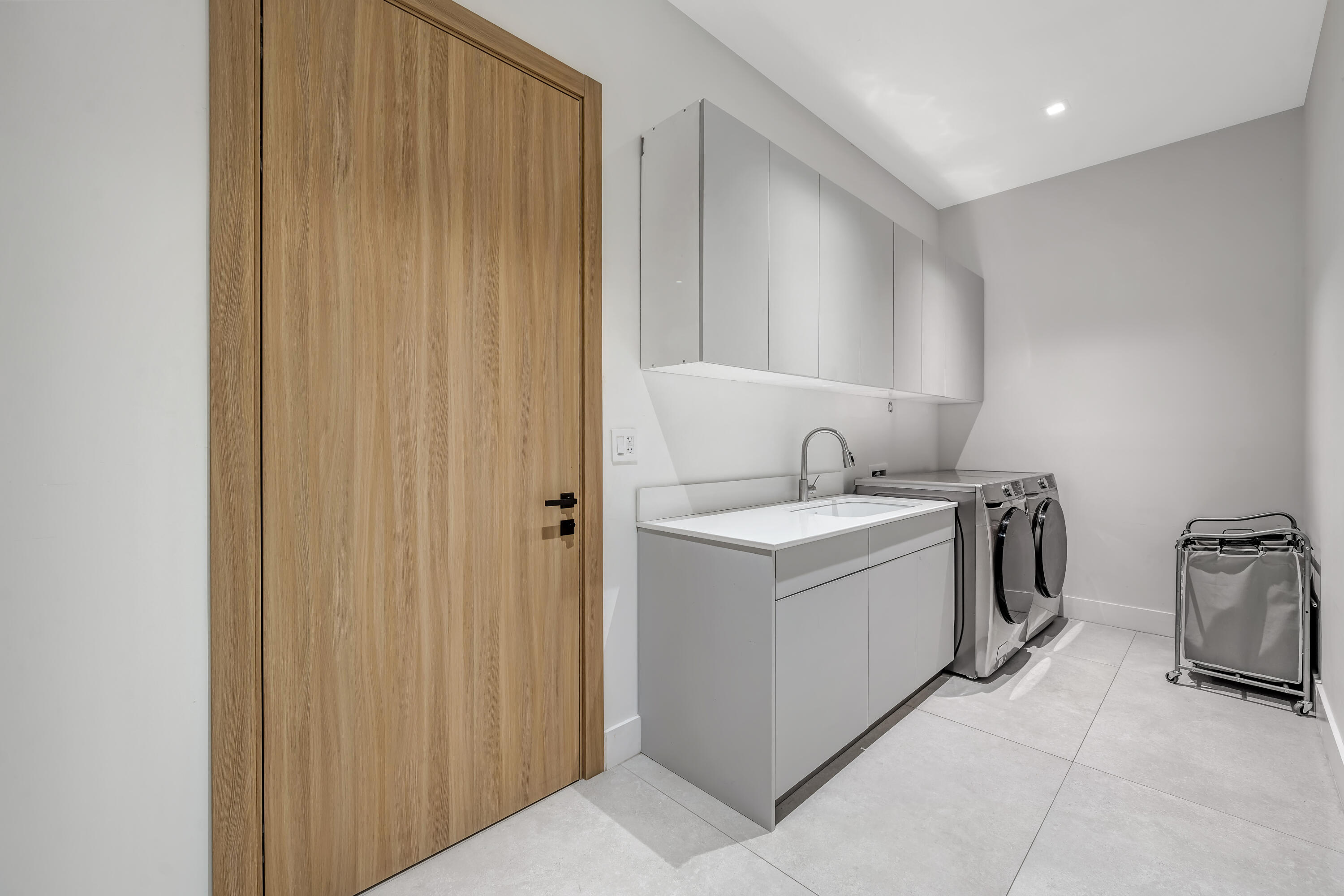 JACARANDA VILLAS - Residential