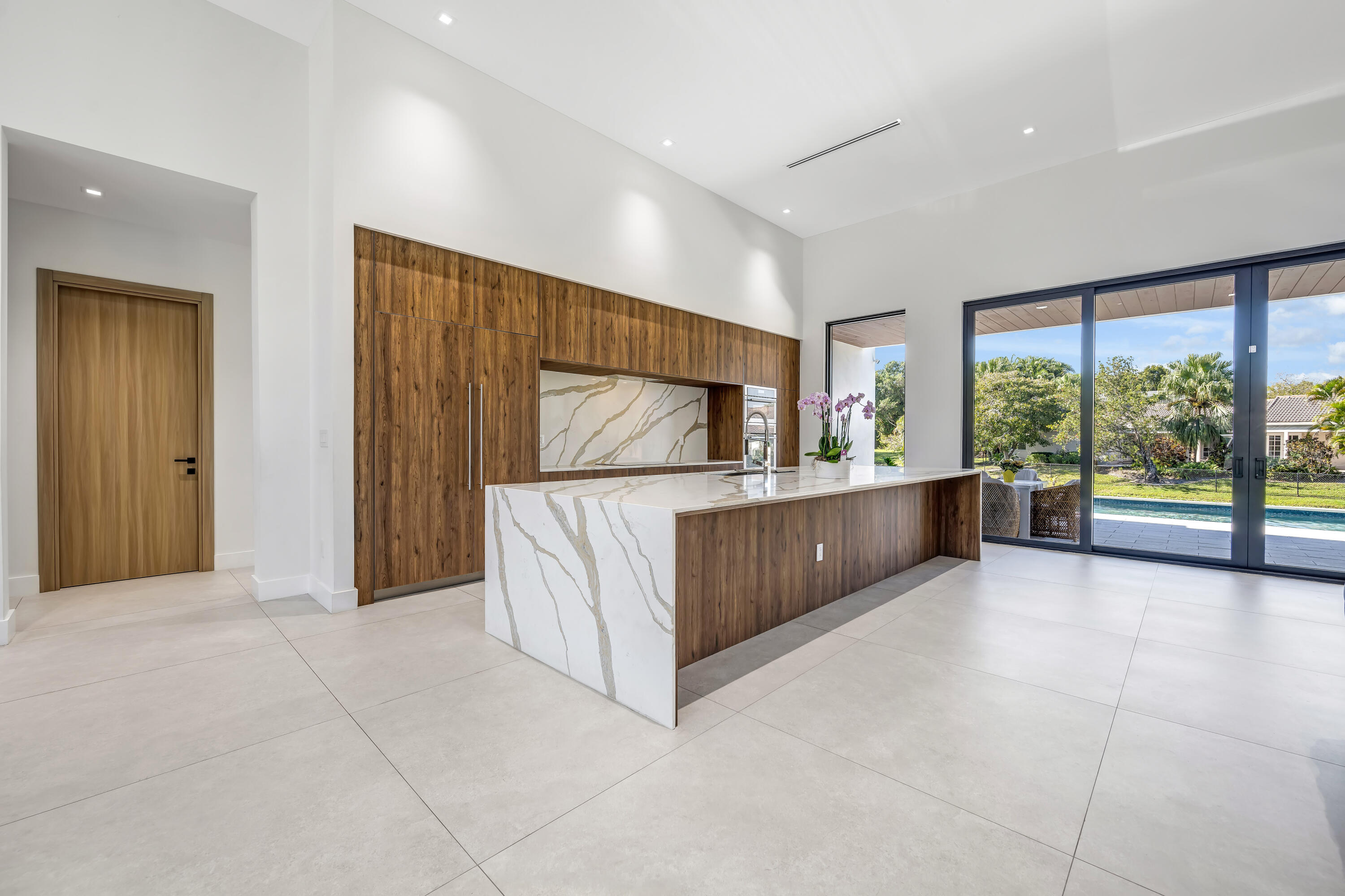 JACARANDA VILLAS - Residential