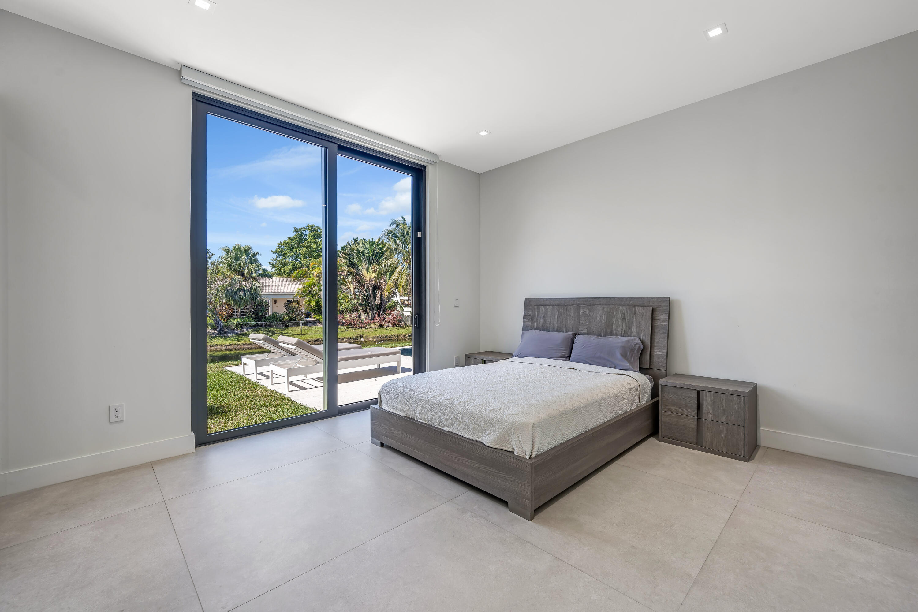 JACARANDA VILLAS - Residential