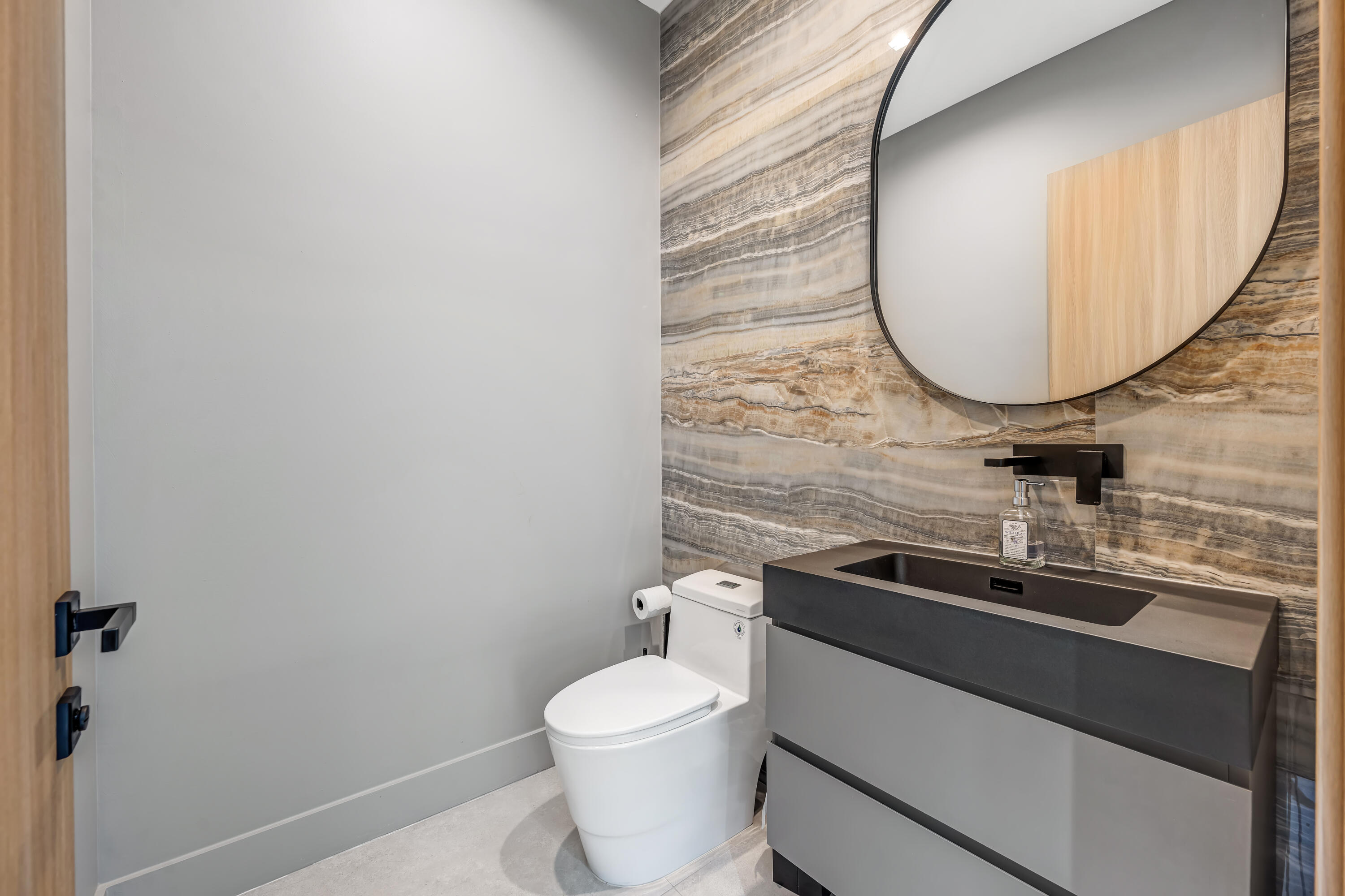 JACARANDA VILLAS - Residential