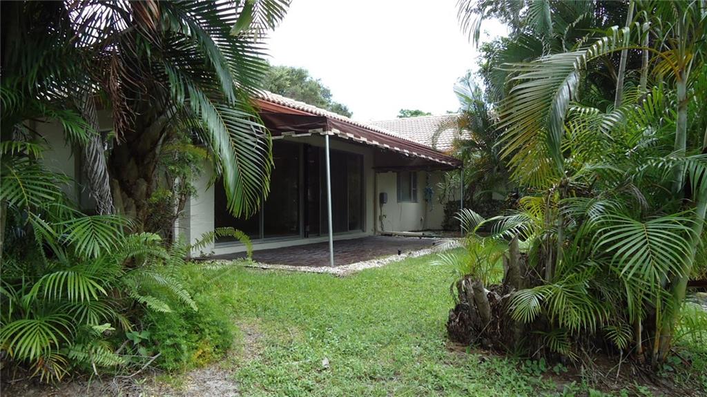 Hills of Inverrary - Residential