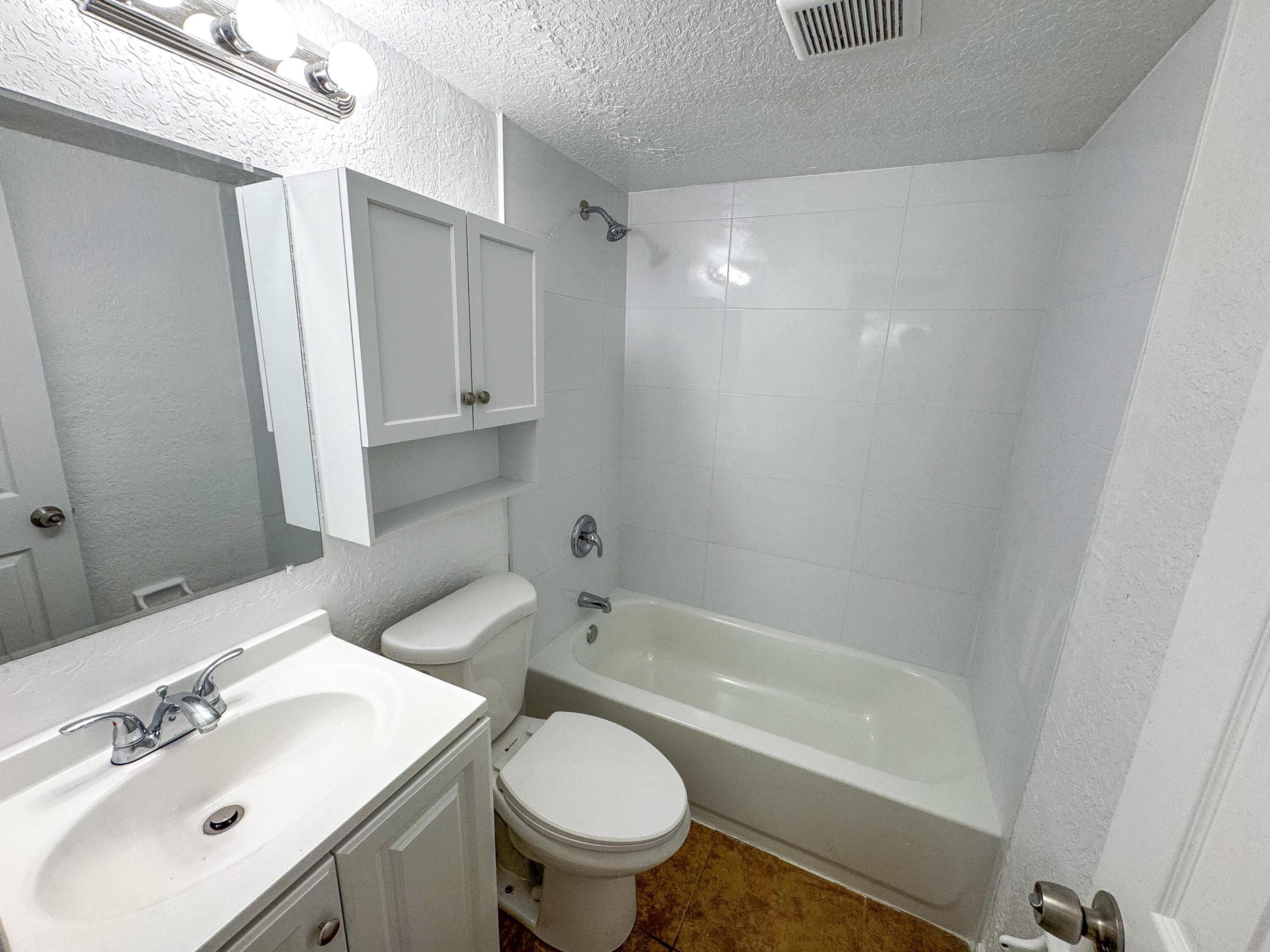 111 SW 4TH Avenue 12