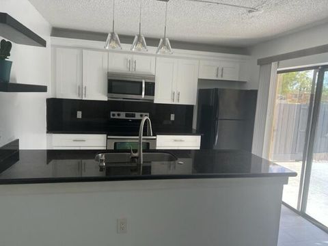 3714 37th Way 3714 West Palm Beach FL 33407