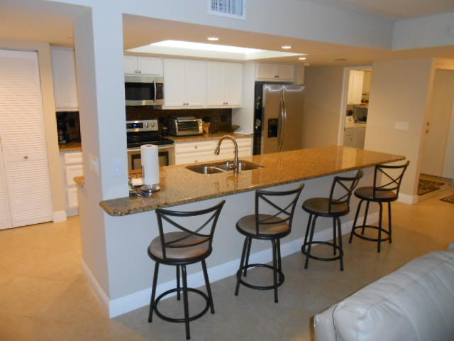 LAVERS DELRAY RACQUET CLUB CONDO - Residential Lease