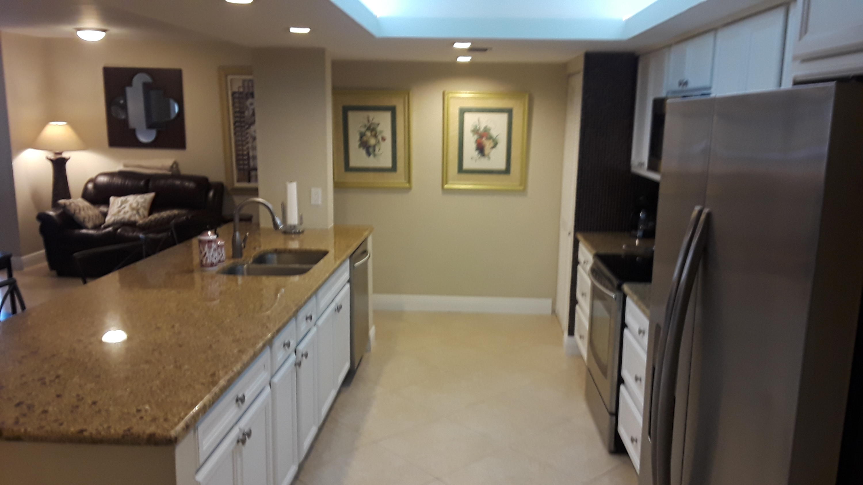 LAVERS DELRAY RACQUET CLUB CONDO - Residential Lease