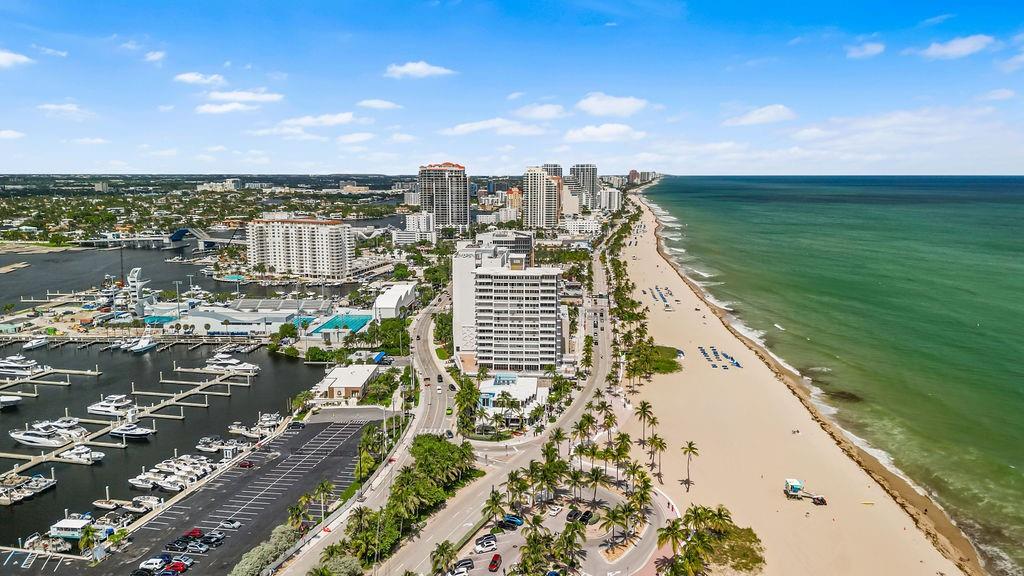 Illini Condos - Residential