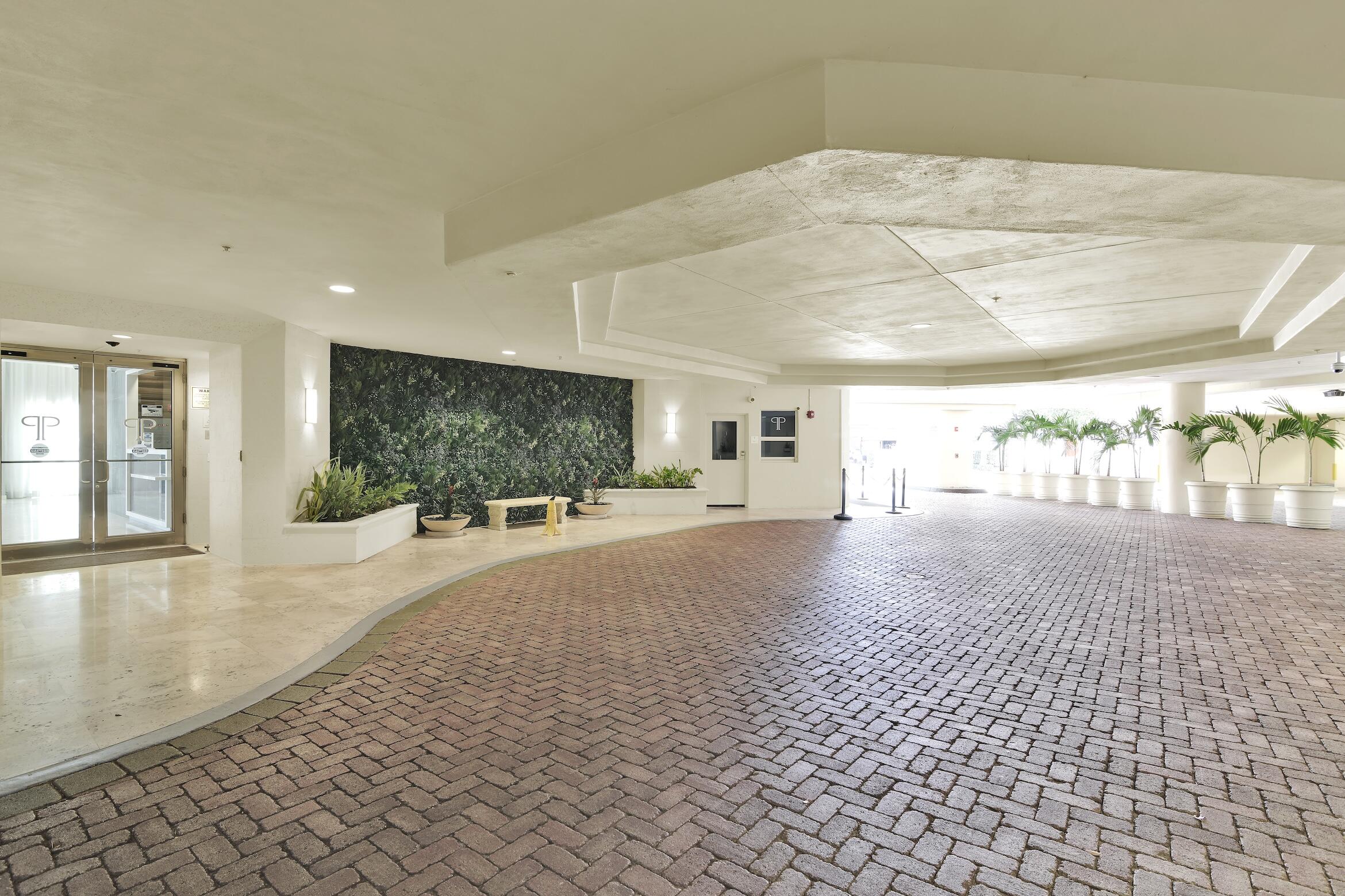 PALMETTO PLACE CONDO - Residential