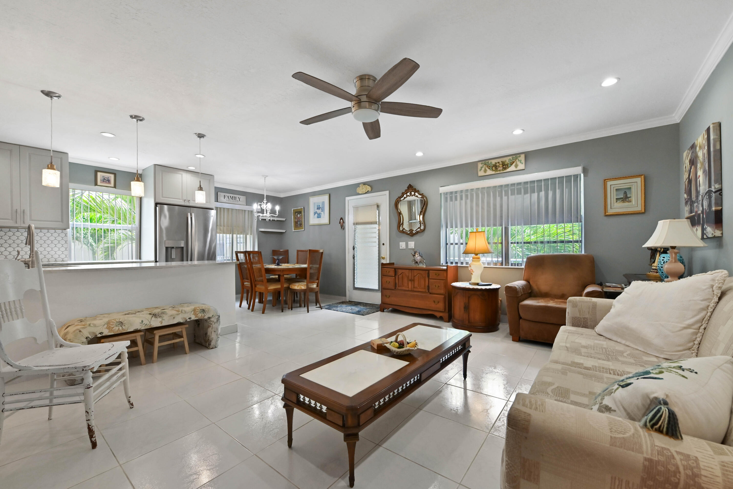 KINGS POINT - Residential