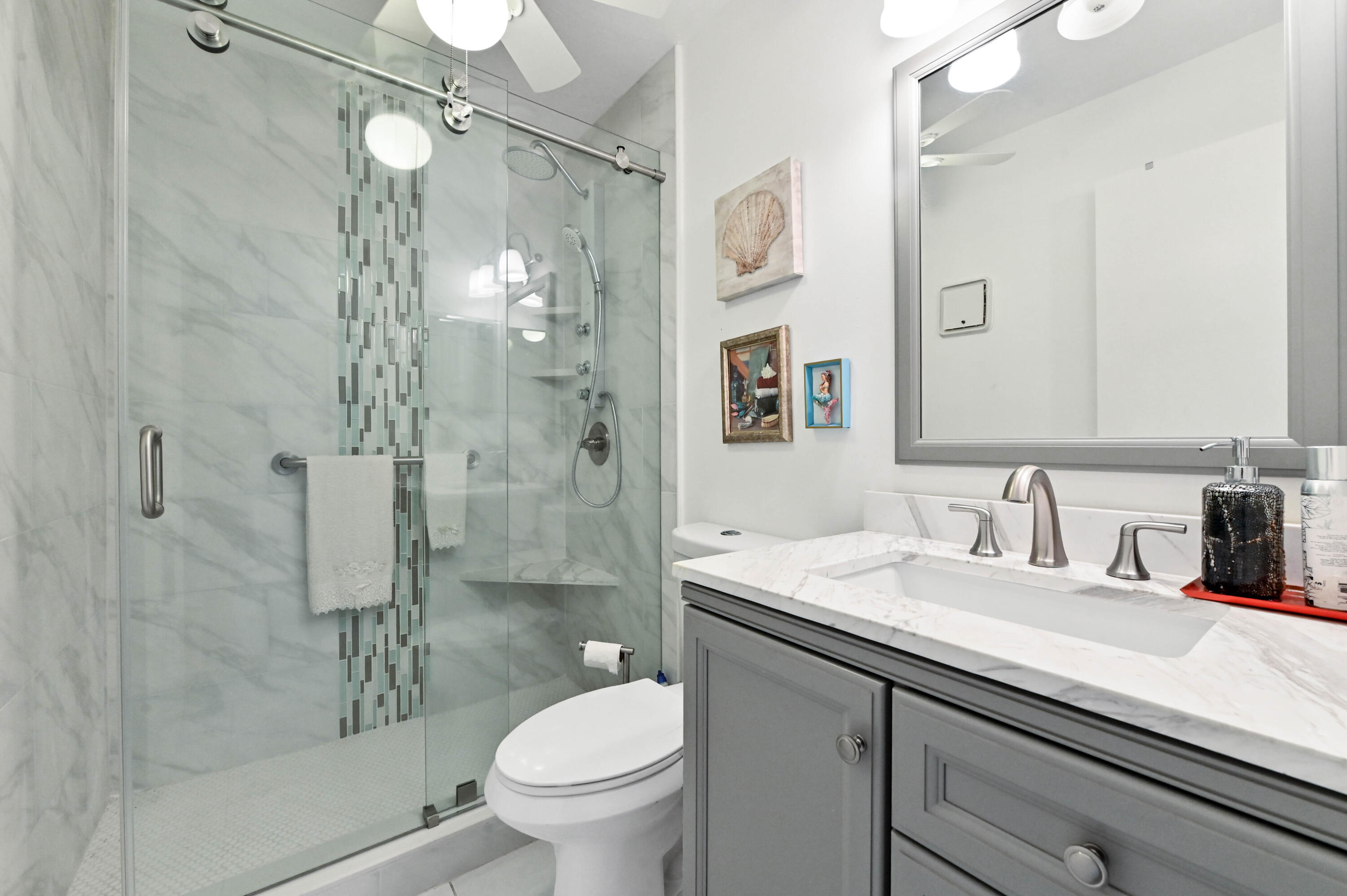 KINGS POINT - Residential