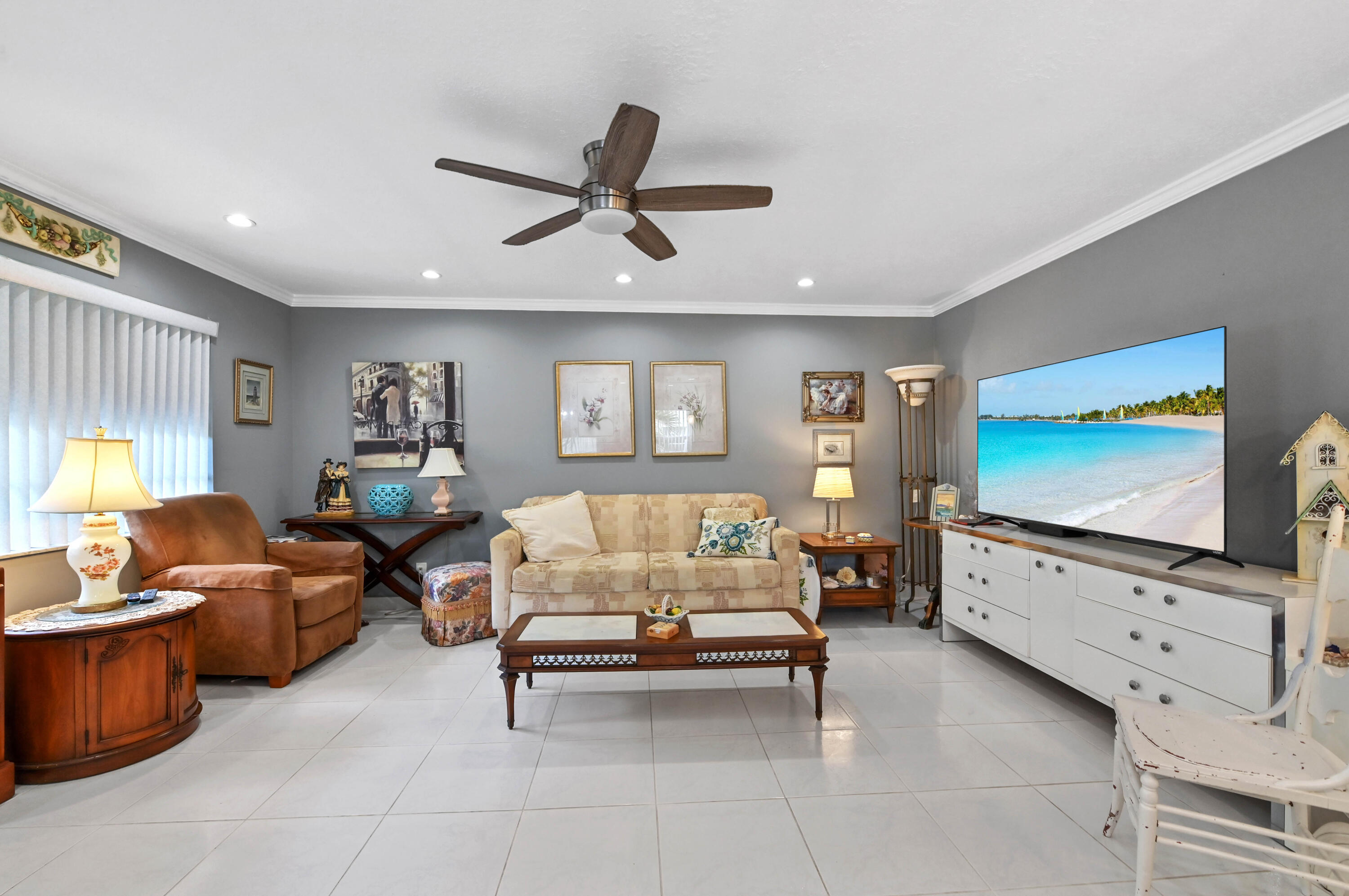 KINGS POINT - Residential