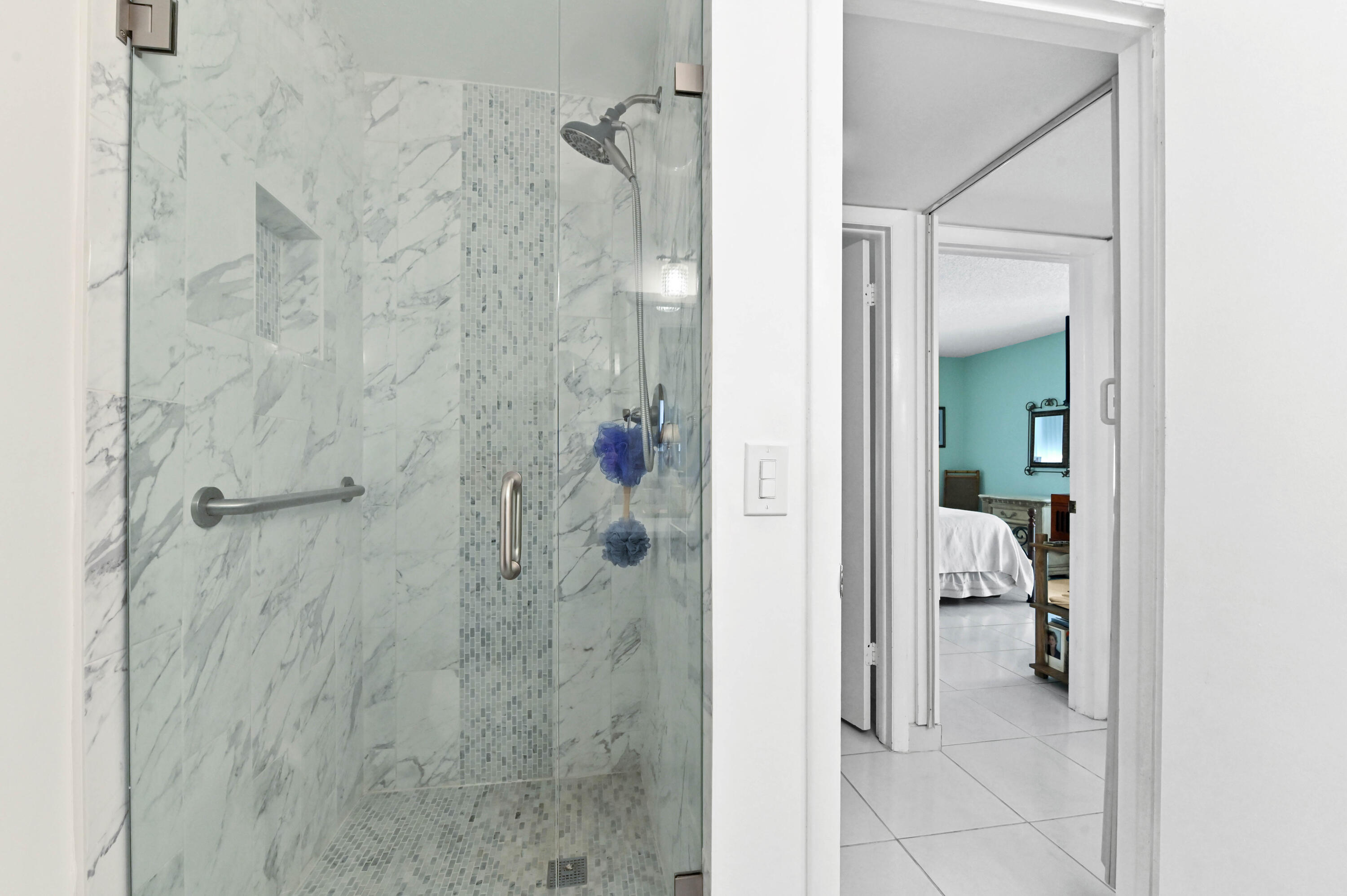 KINGS POINT - Residential